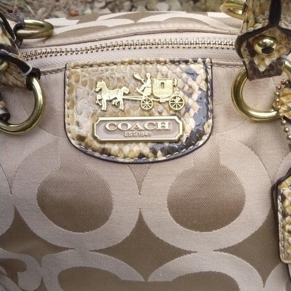 Coach Madison Signature Shoulder Bag 18650 Khaki Natural with Python Trim - Picture 2 of 12